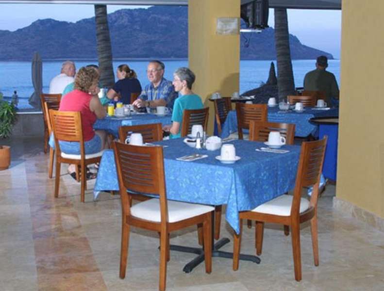 Las Flores Beach Resort Масатлан Ресторан фото